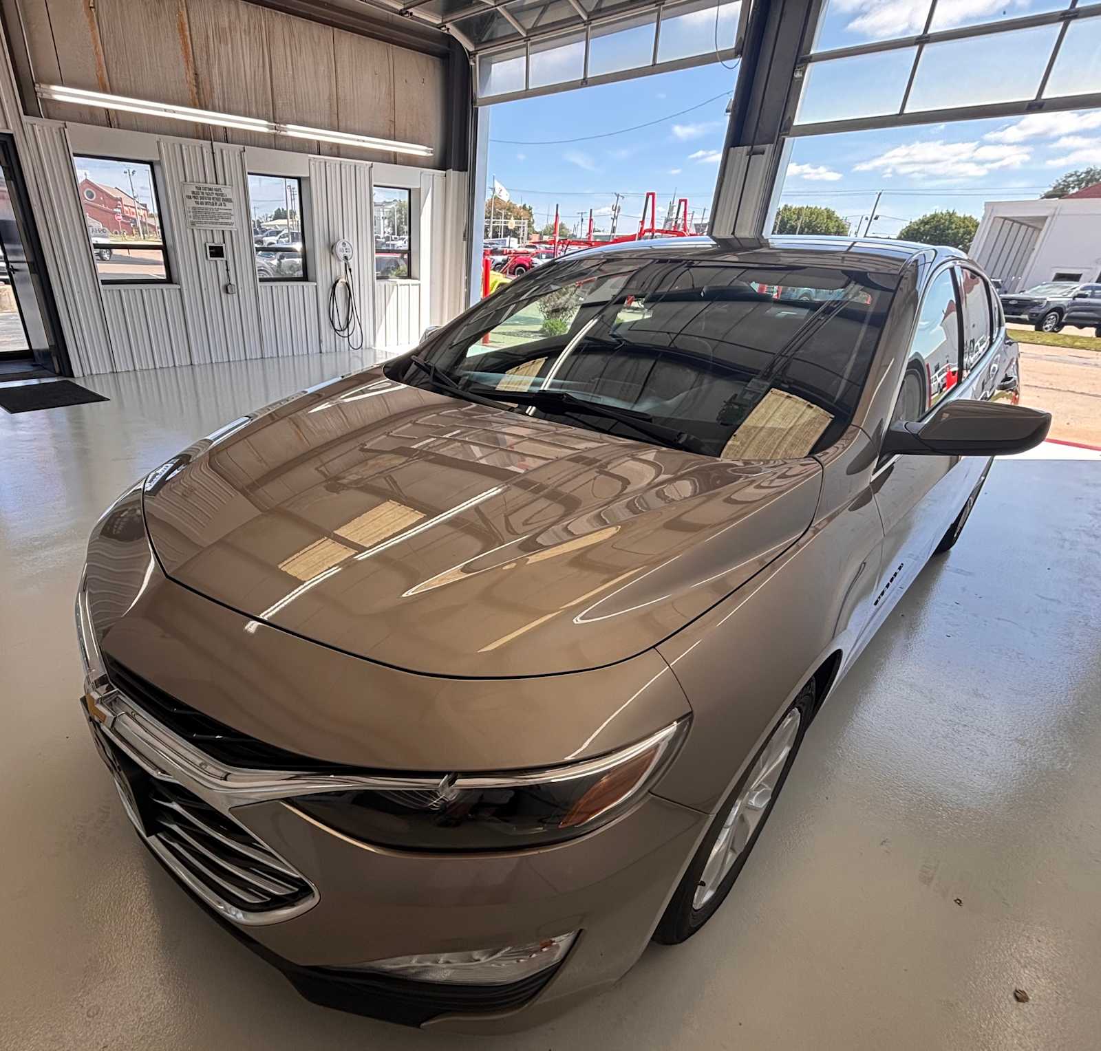 2023 Chevrolet Malibu 1LT - Photo 3