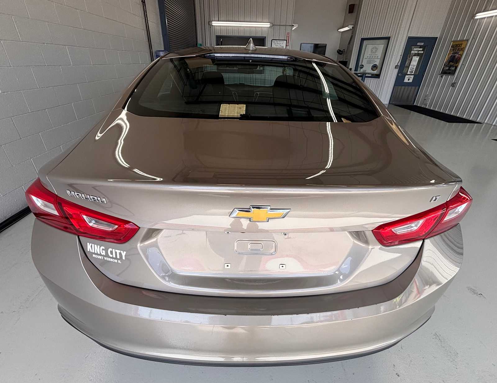 2023 Chevrolet Malibu 1LT - Photo 5
