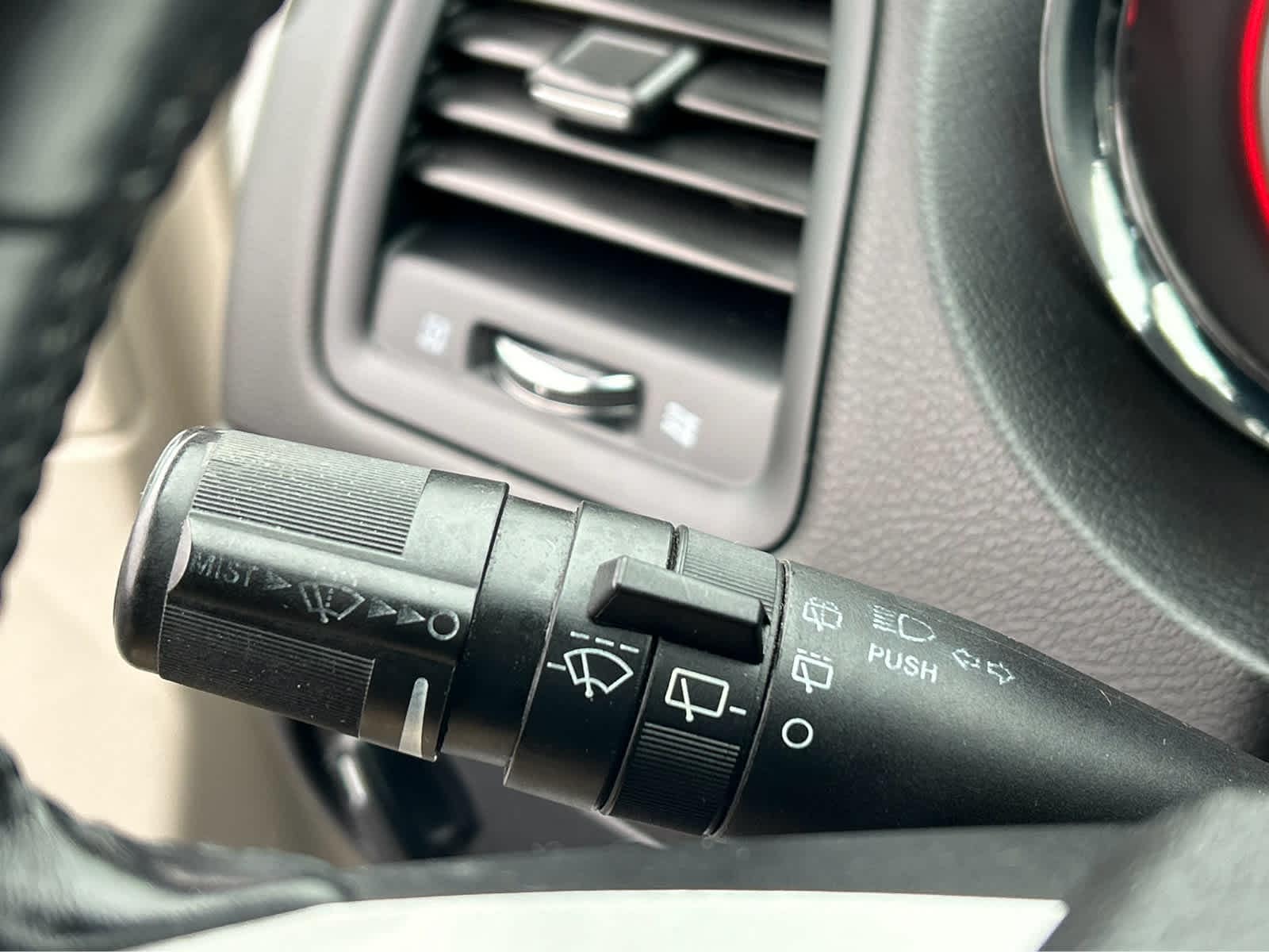 2014 Dodge Grand Caravan SXT - Photo 27