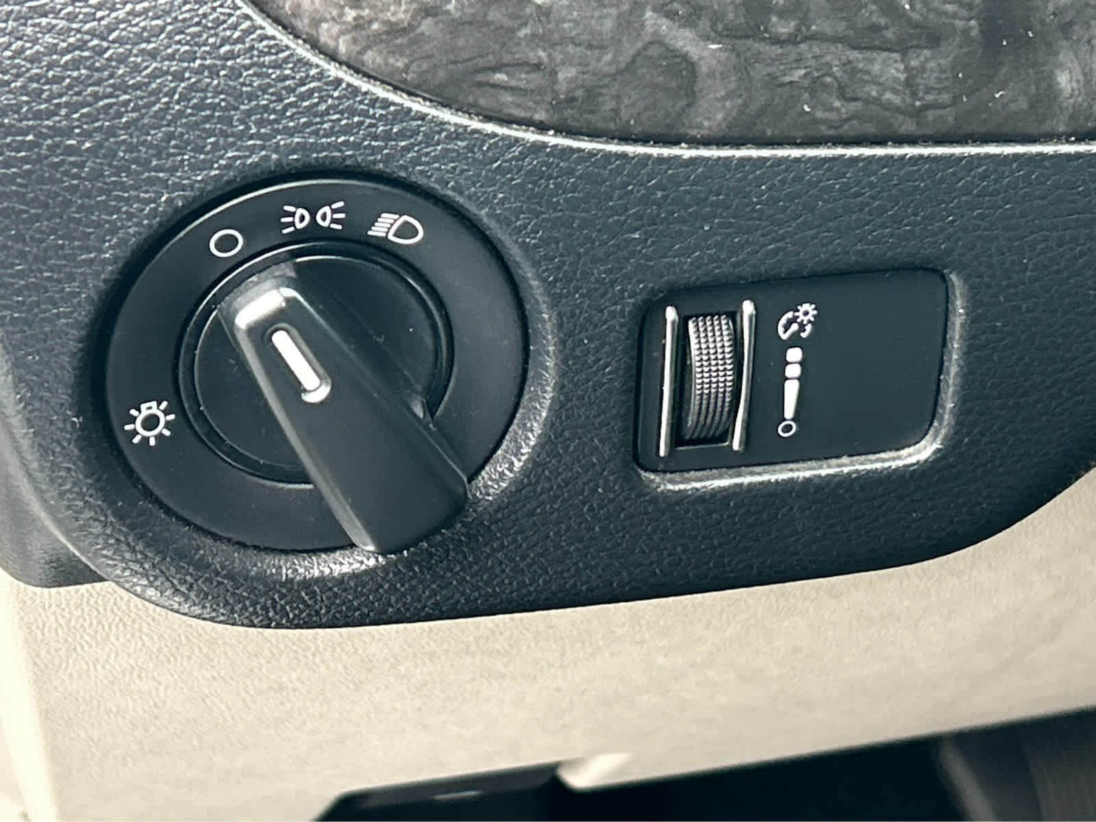 2014 Dodge Grand Caravan SXT - Photo 23