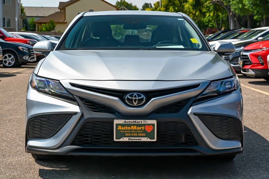 2024 Toyota Camry SE photo 2