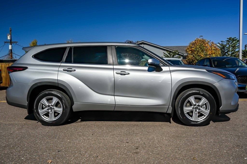 Used 2024 Toyota Highlander SUV