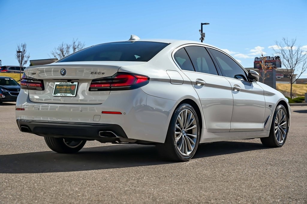 Image of 2022 BMW 530e xDrive Sedan
