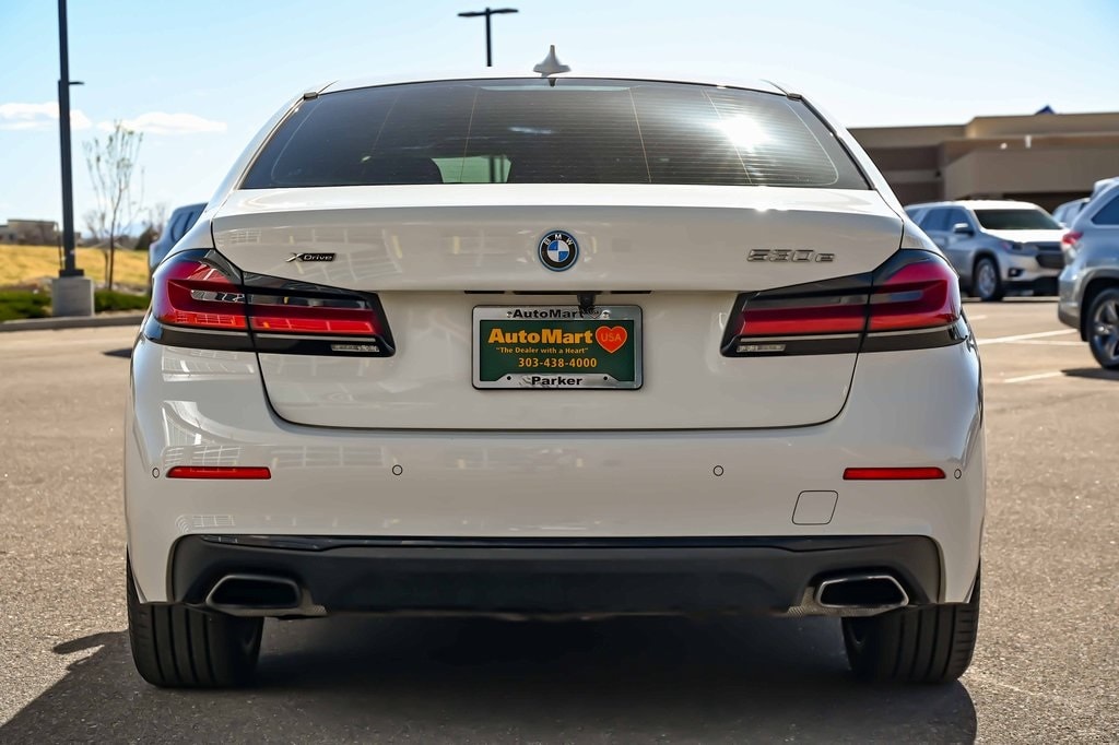Image of 2022 BMW 530e xDrive Sedan