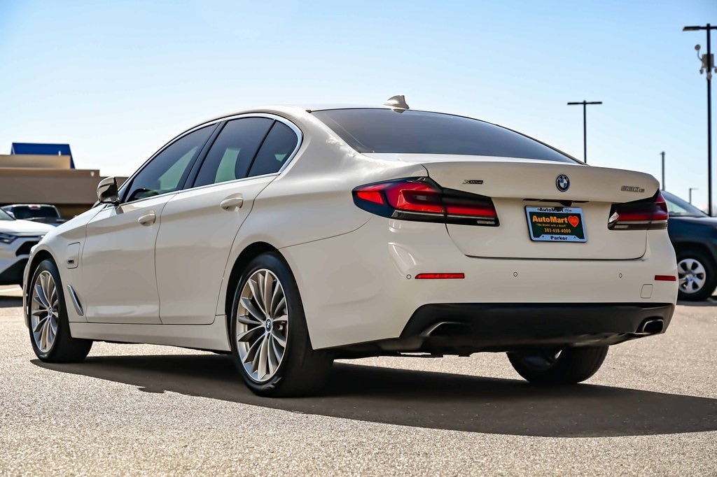 Image of 2022 BMW 530e xDrive Sedan