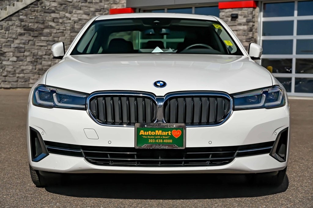 Image of 2022 BMW 530e xDrive Sedan