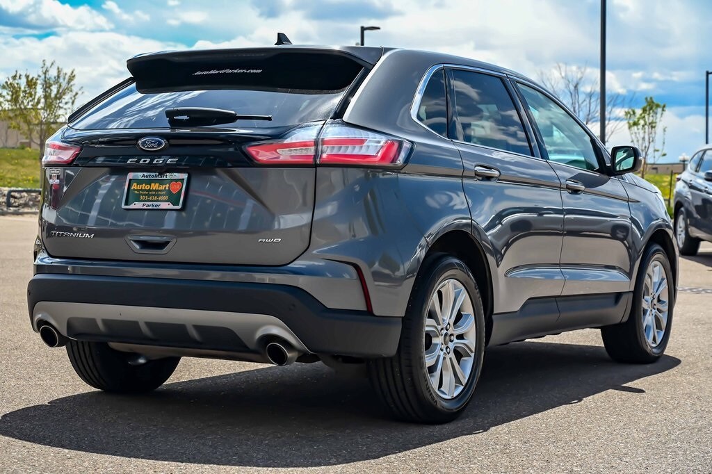 2024 Ford Edge Titanium photo 4