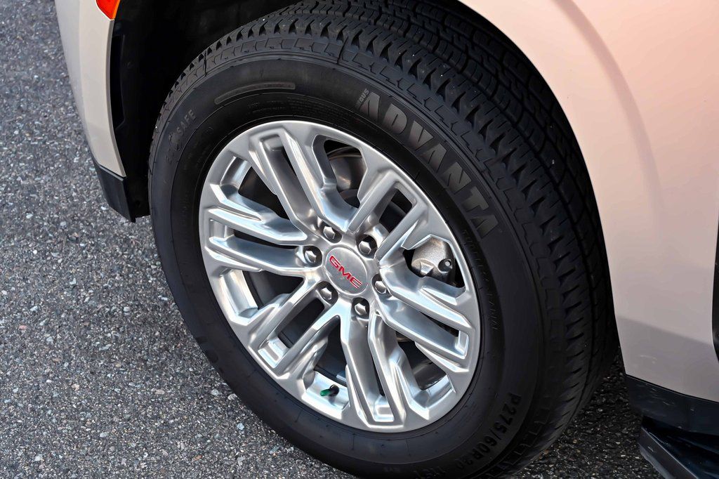 2023 GMC Yukon XL SLT - Photo 37