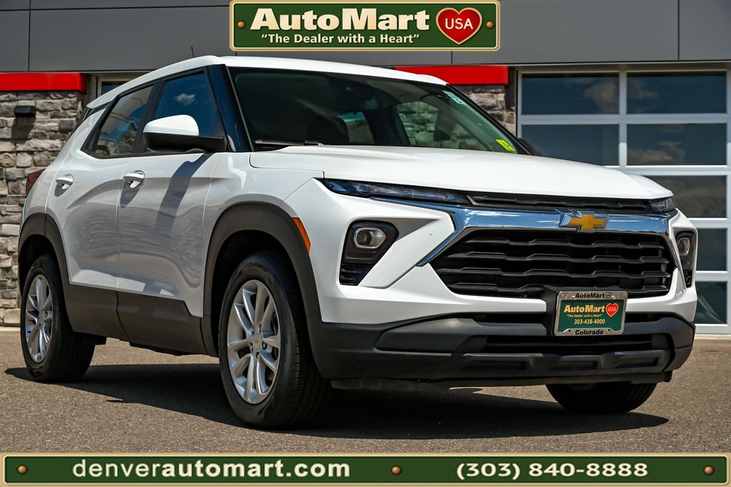 Used 2024 Chevrolet Trailblazer LS SUV