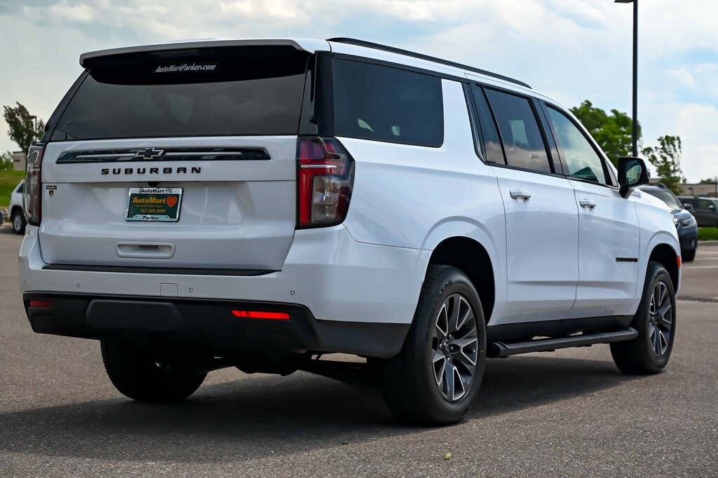 2024 Chevrolet Suburban Z71 photo 4