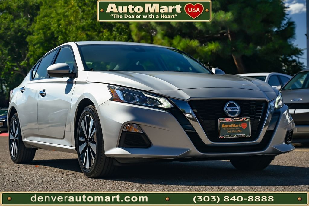 Used 2022 Nissan Altima 2.5 SV Sedan