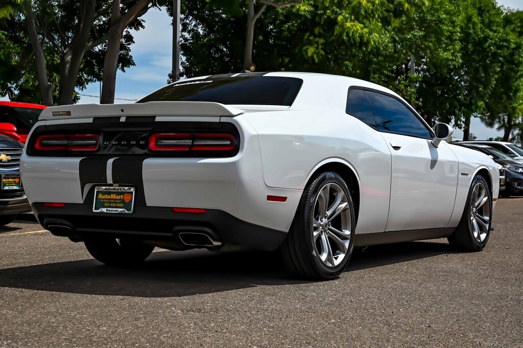 2021 Dodge Challenger R/T photo 4