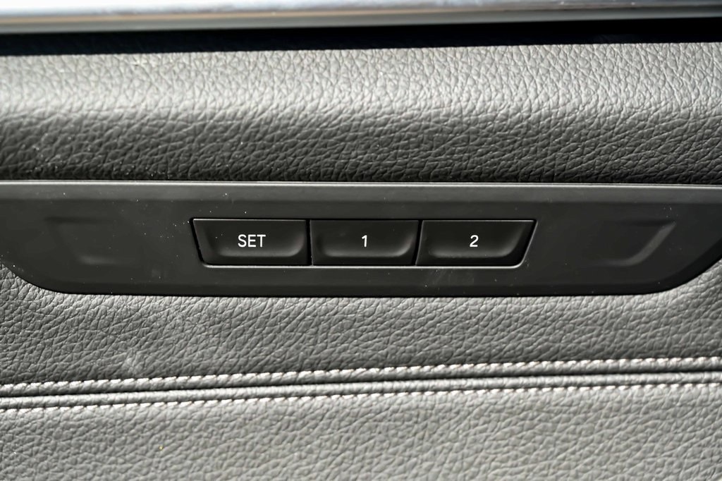 Image of 2022 BMW 530e xDrive Sedan