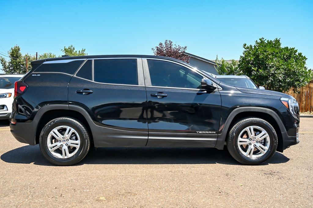 Used 2024 GMC Terrain SLE SUV