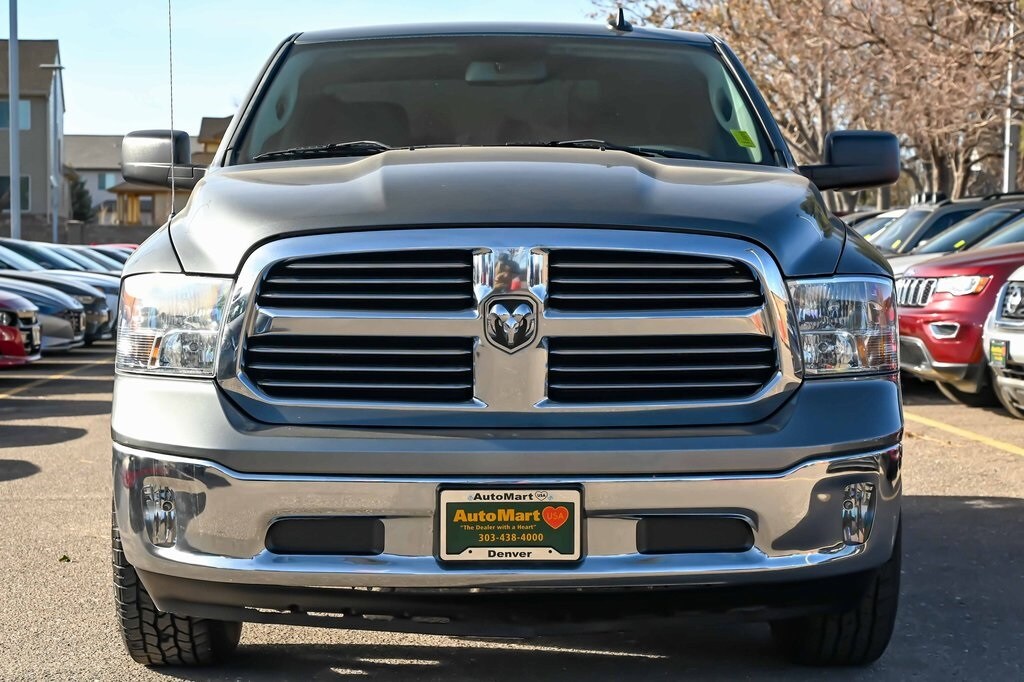 2013 Ram 1500 SLT photo 2