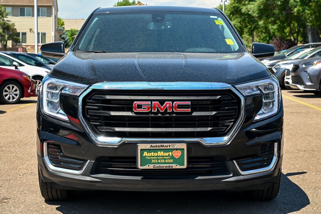 Used 2024 GMC Terrain SLE SUV