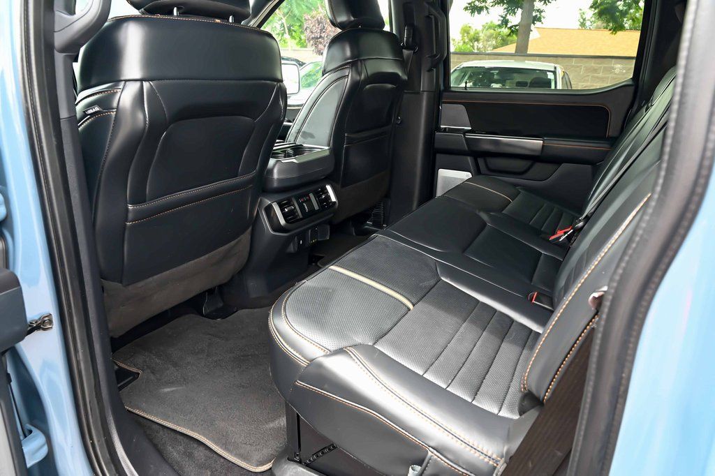 2023 Ford F-150 Platinum - Photo 19