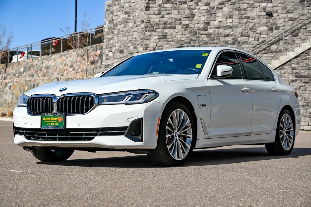 Image of 2022 BMW 530e xDrive Sedan
