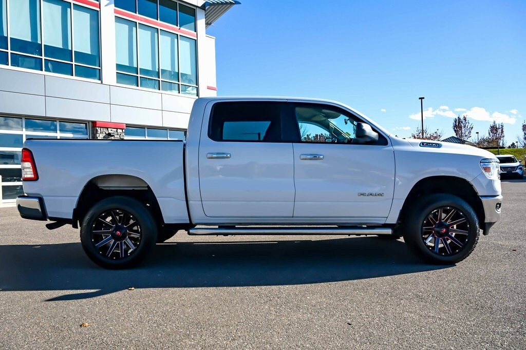 2019 Ram 1500 Big Horn Lone Star photo 3