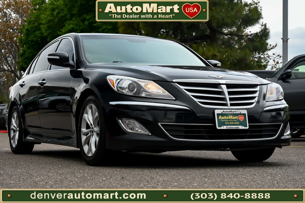 2013 Hyundai Genesis 3.8's photo