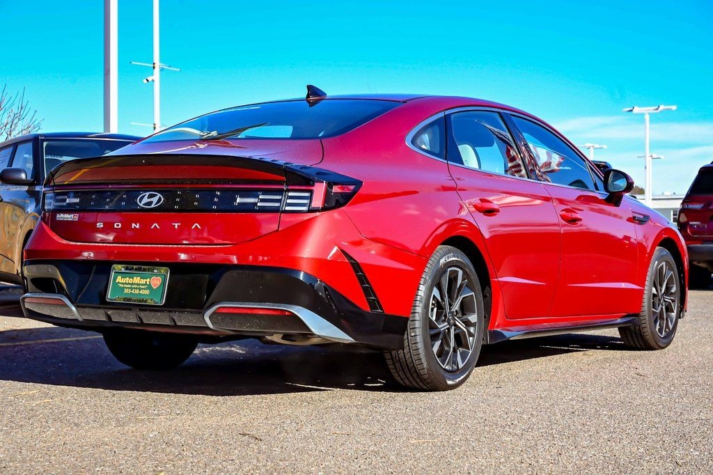 Used 2024 Hyundai Sonata SEL Sedan