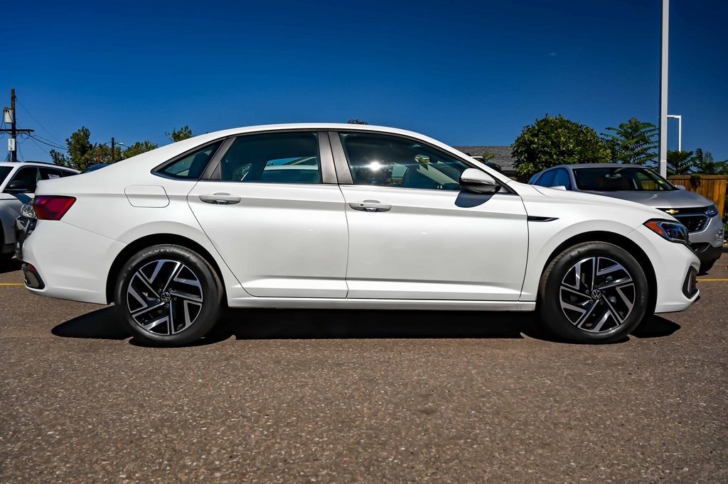 Used 2024 Volkswagen Jetta 1.5T SEL Sedan