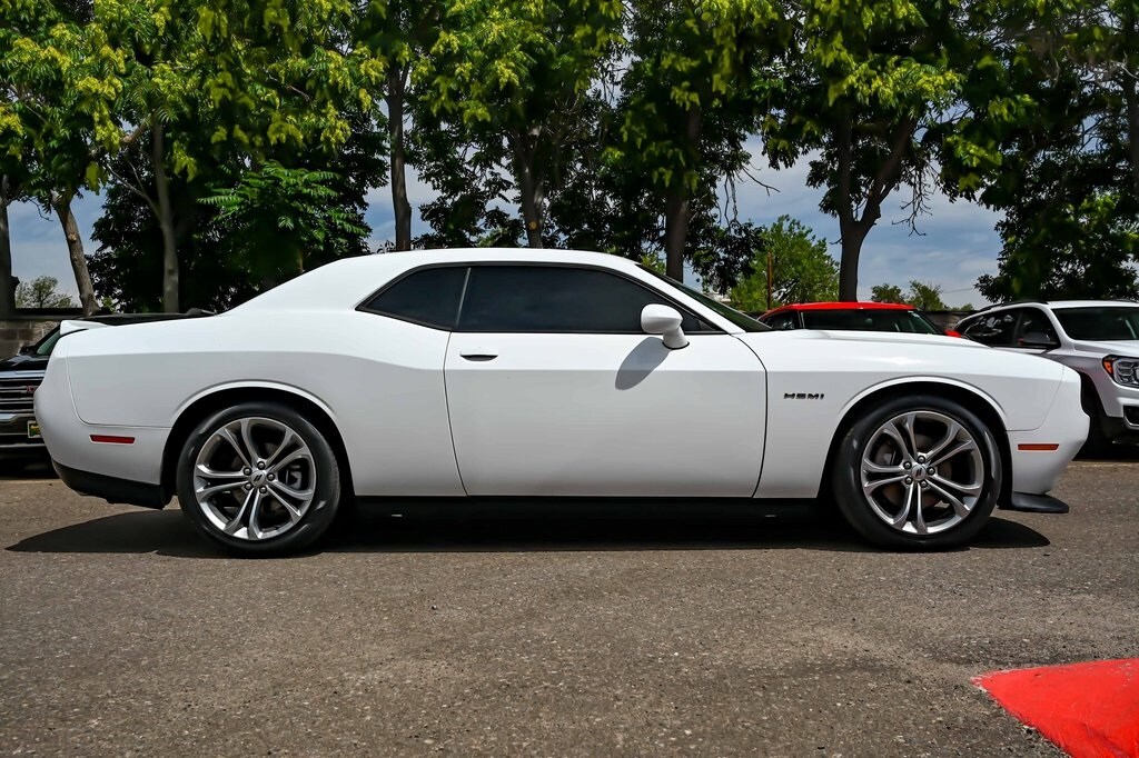 2021 Dodge Challenger R/T photo 3
