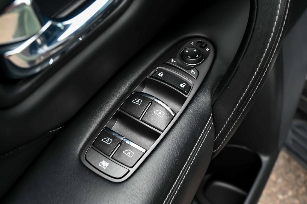 Image of 2021 INFINITI QX80 LUXE SUV