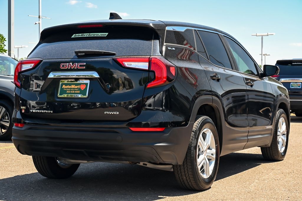 Used 2024 GMC Terrain SLE SUV