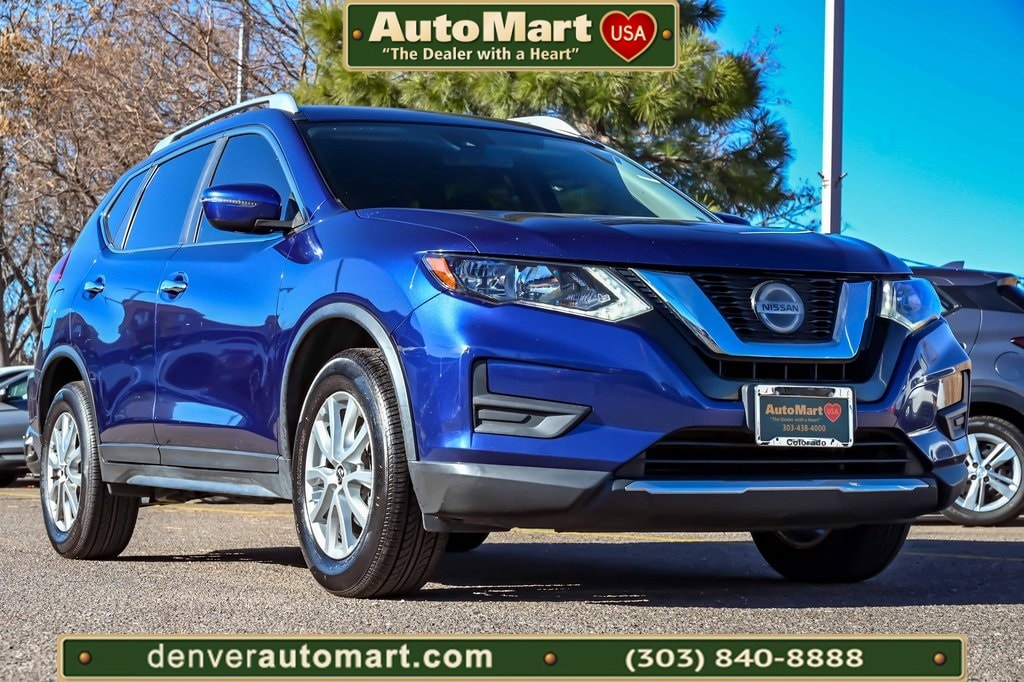 2020 Nissan Rogue SV's photo