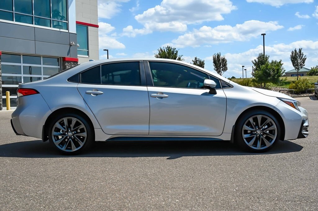 2024 Toyota Corolla SE photo 3