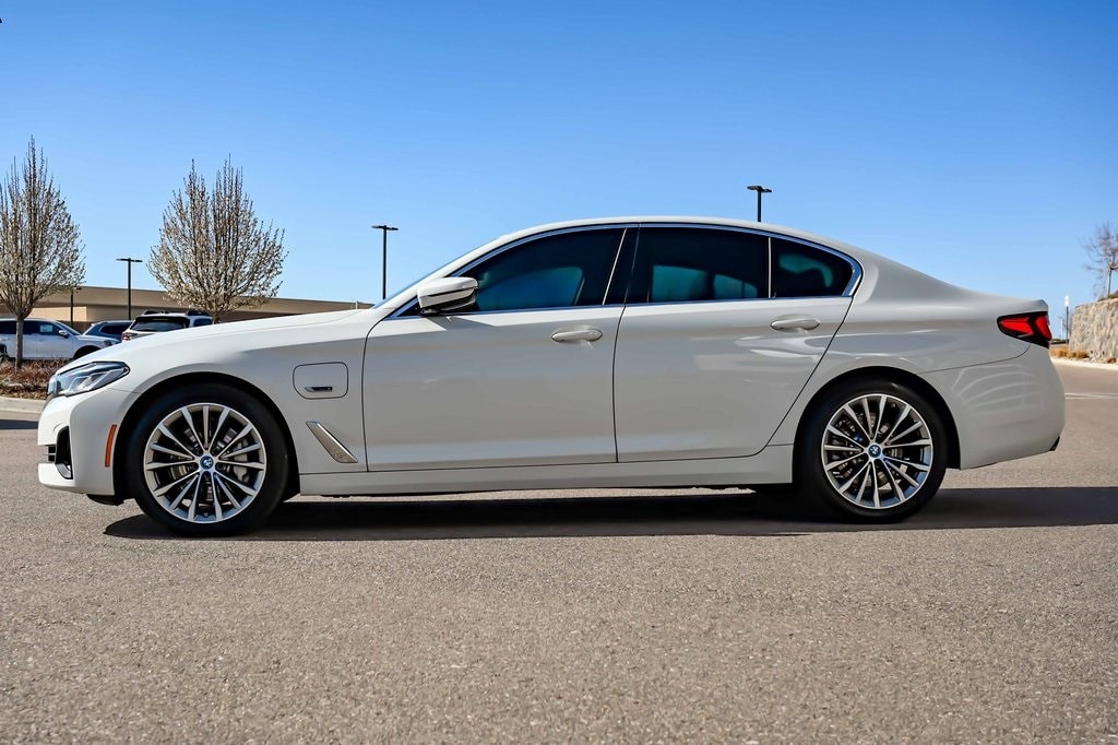 Image of 2022 BMW 530e xDrive Sedan