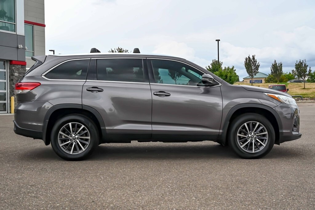 2019 Toyota Highlander XLE photo 3