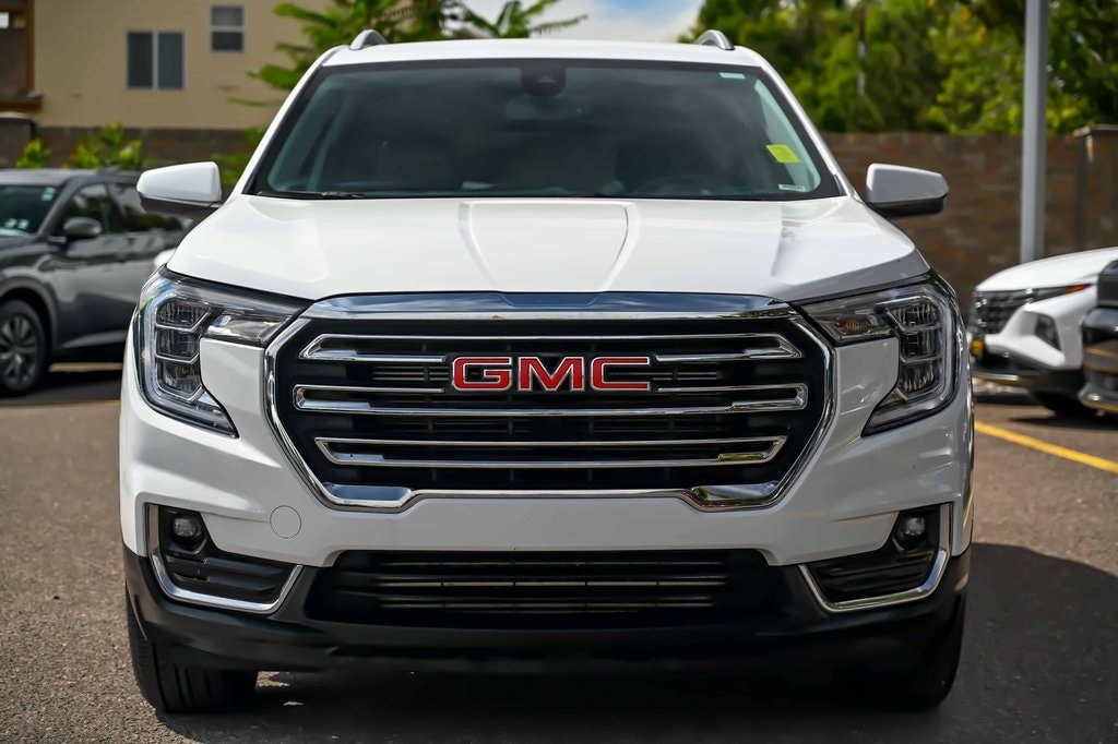 Used 2024 GMC Terrain SLT SUV