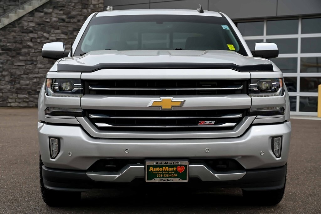 2018 Chevrolet Silverado 1500 LTZ photo 2