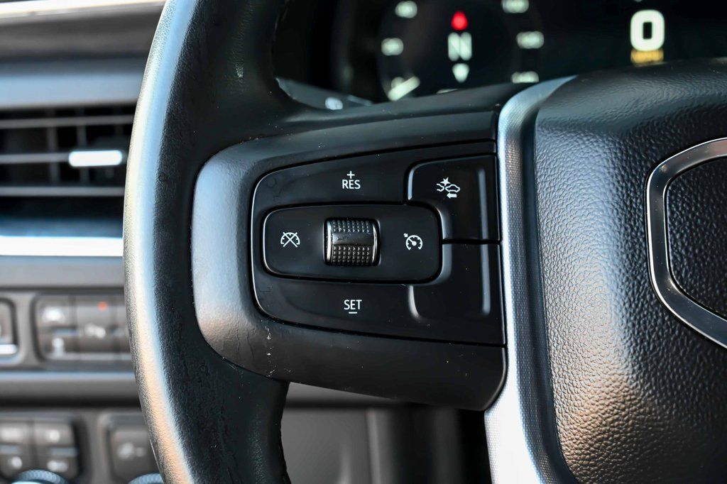 2023 GMC Yukon XL SLT - Photo 26