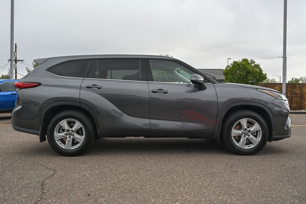 Used 2020 Toyota Highlander LE SUV