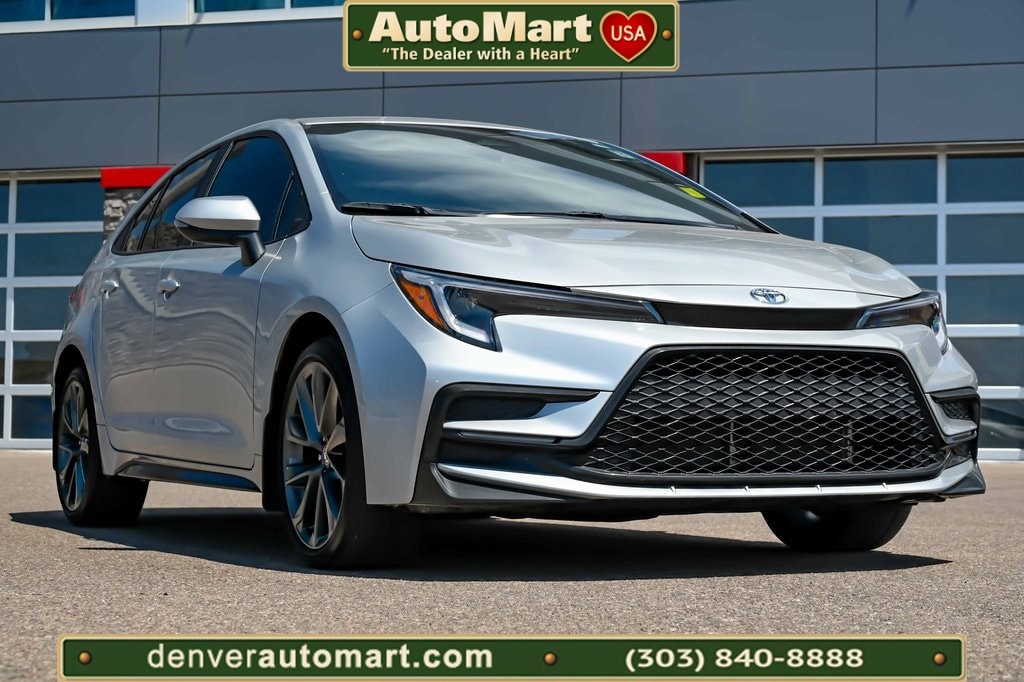 2024 Toyota Corolla SE's photo