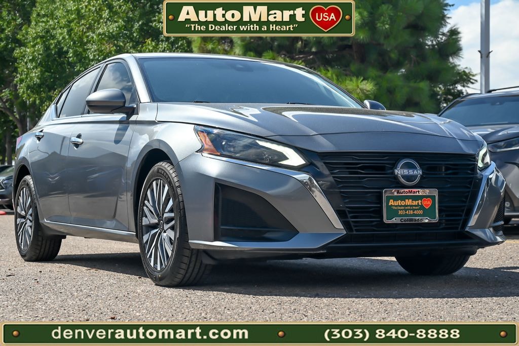 Used 2023 Nissan Altima 2.5 SV Sedan