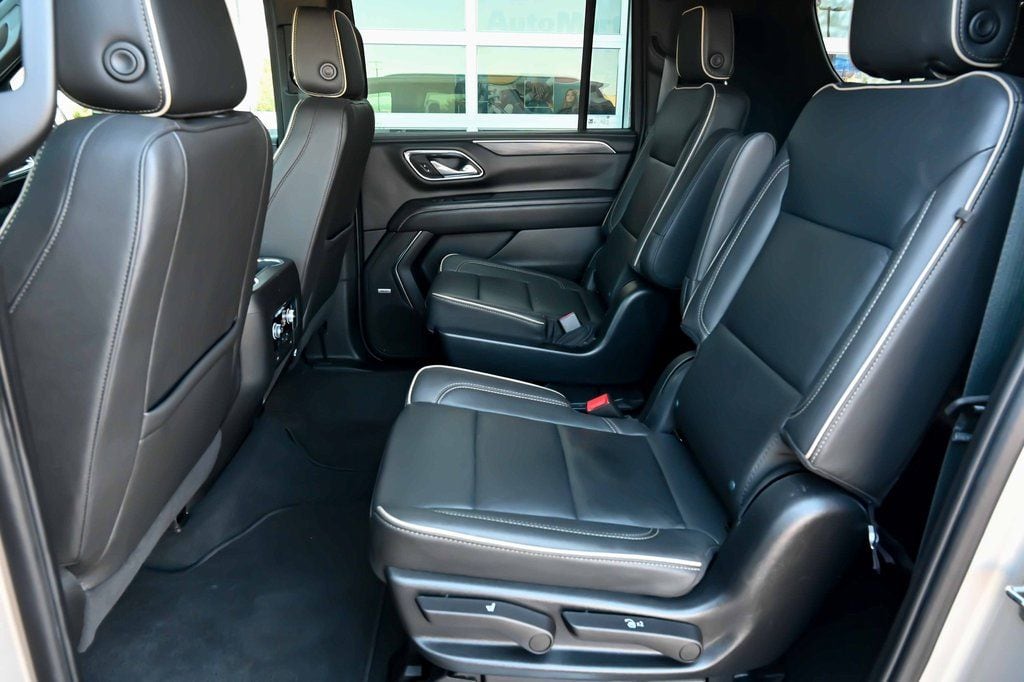 2023 GMC Yukon XL SLT - Photo 18