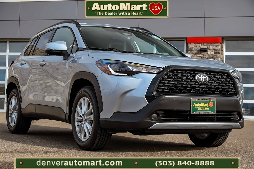 Used 2024 Toyota Corolla Cross LE SUV