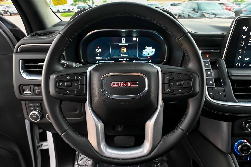 2023 GMC Yukon SLT - Photo 25
