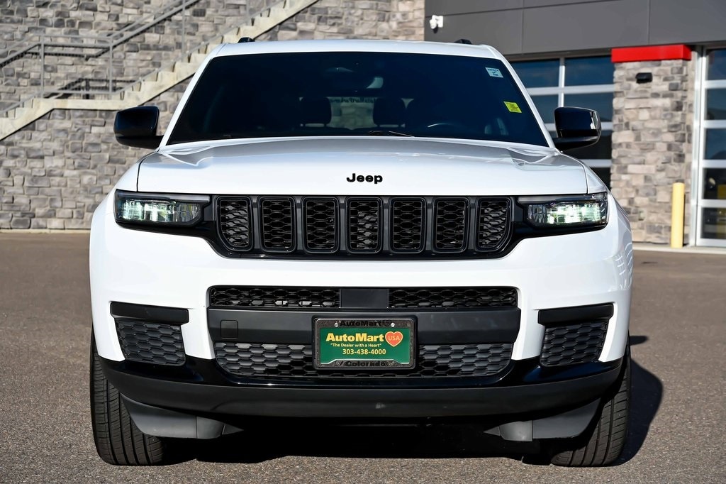 Used 2022 Jeep New Grand Cherokee Laredo SUV
