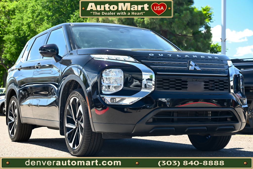 2023 Mitsubishi Outlander SE S-AWC's photo