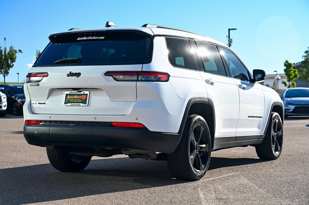 Used 2022 Jeep New Grand Cherokee Laredo SUV