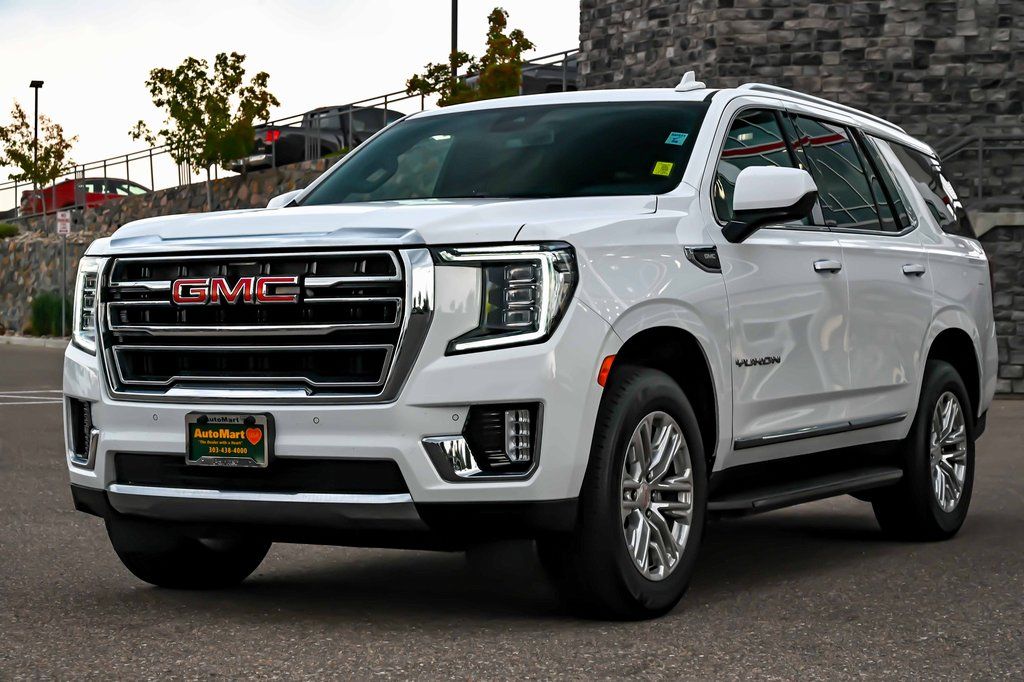 2023 GMC Yukon SLT - Photo 9
