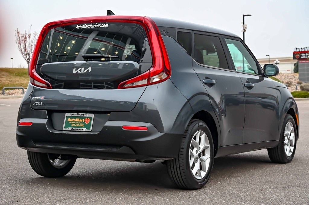 Used 2022 Kia Soul LX Hatchback