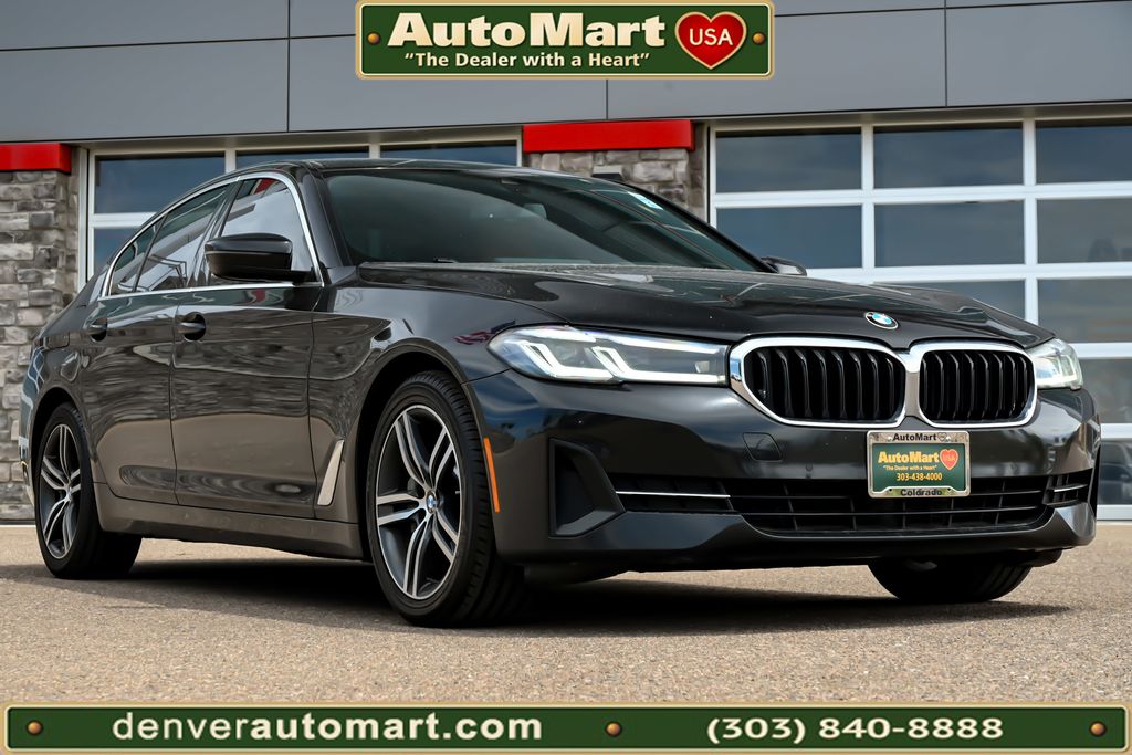 2021 BMW 5 Series 530i xDrive Sedan's photo