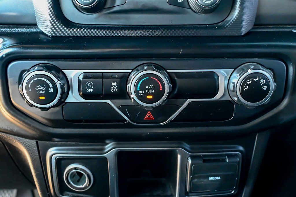 2021 Jeep Wrangler Unlimited Sport - Photo 25