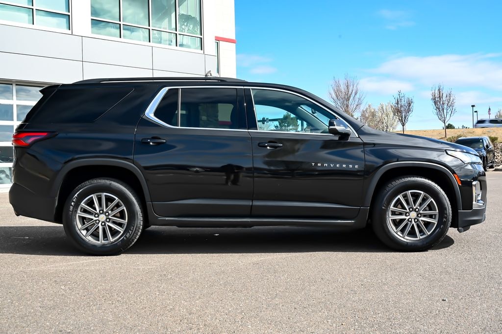 Used 2022 Chevrolet Traverse LT Leather SUV